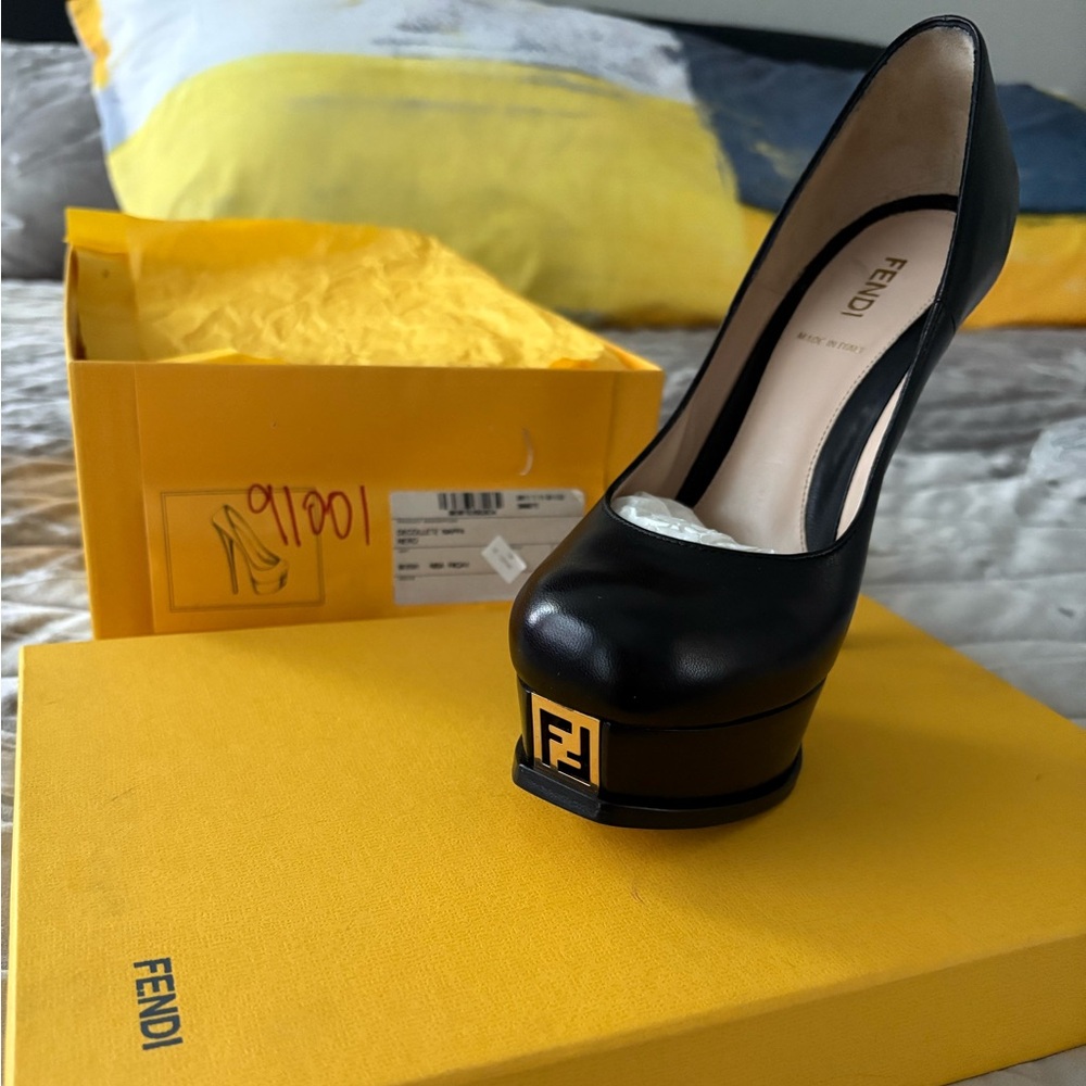 Fendi Decollete Nappa Pumps  Size 38